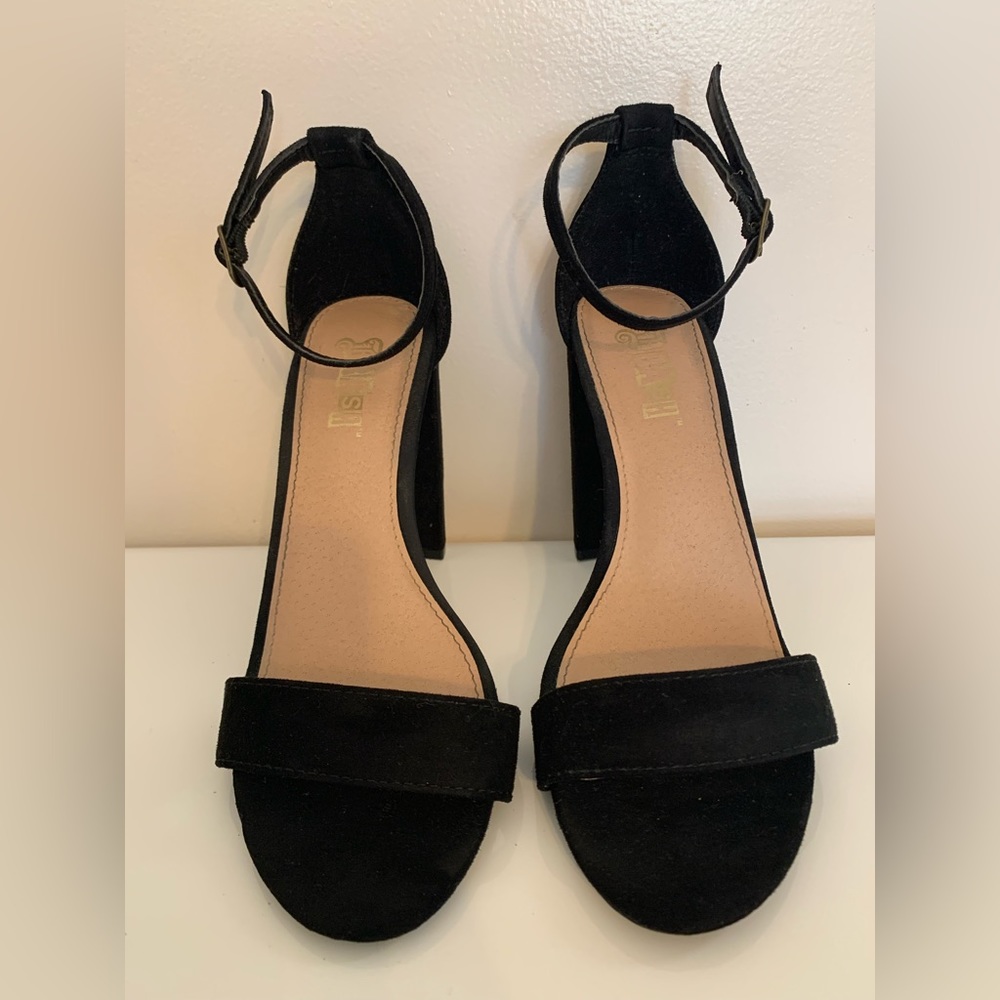Suede Black Strapped Heeled Sandals